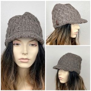 Women’s Winter Brim Hat Newsboy Cap Light Brown Color